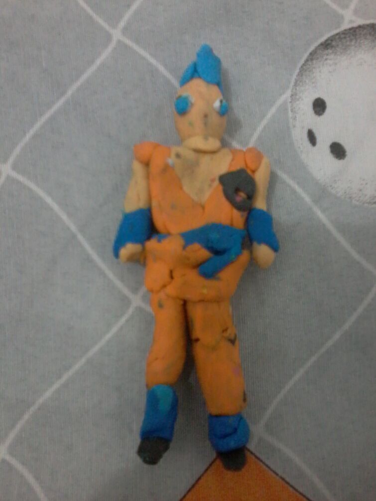 Meu boneco de masa do Goku  ssjss blu