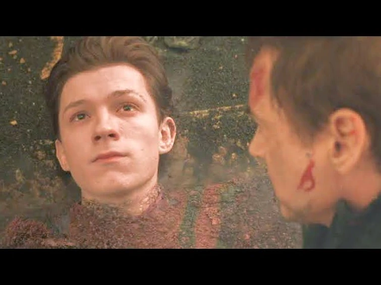 AVENGERS: INFINITY WAR ,Spider-Man death scene "Mr Stark, I don't feel so good, I don't wanna go" HD