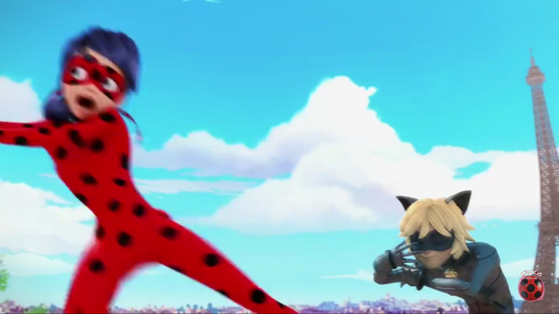 Lol Look At Chat Noir And Even Ladybug Although Cat Seems