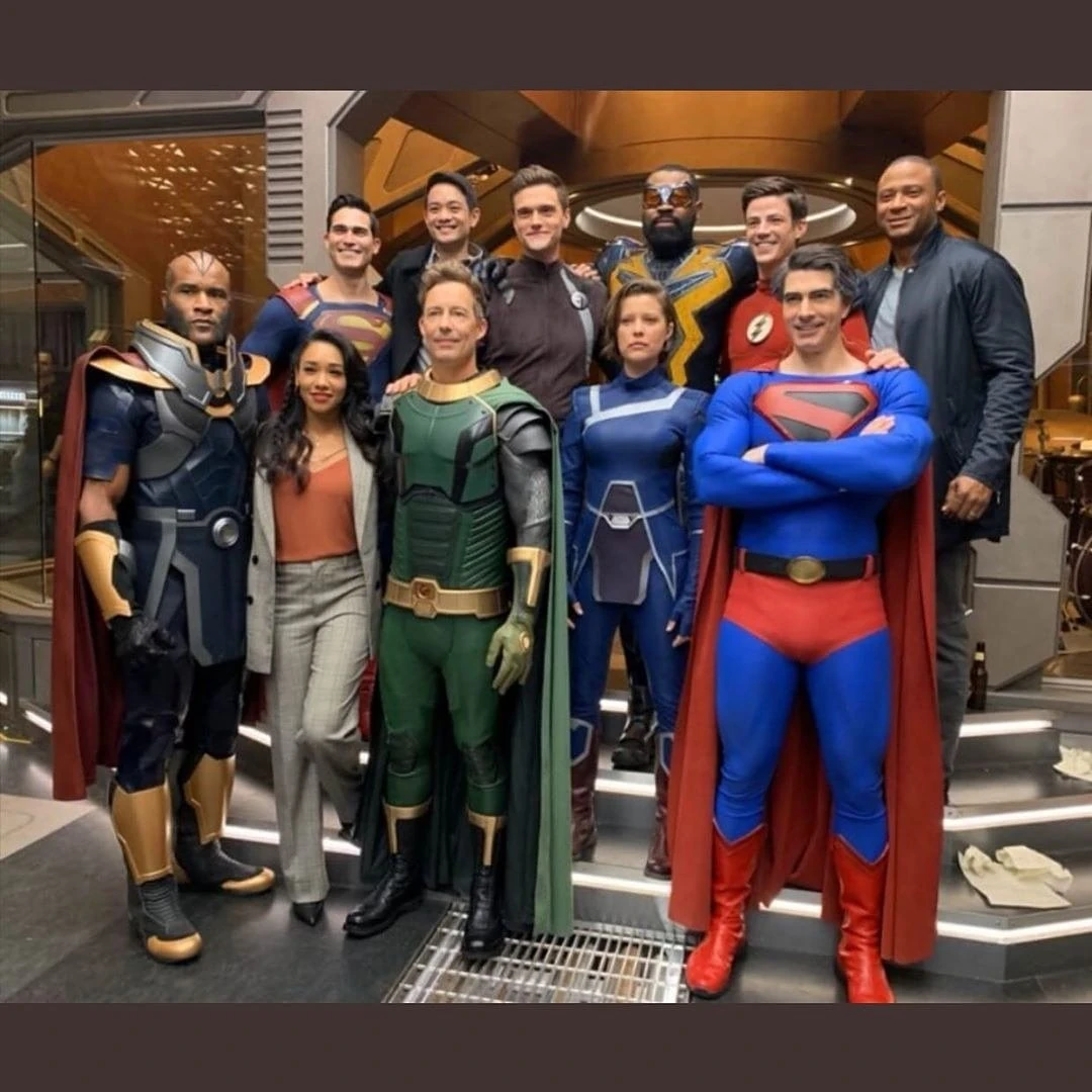 после бесконечных. супермен мультивселенная. после бесконечных. грант гастин 2022. топ новелл.