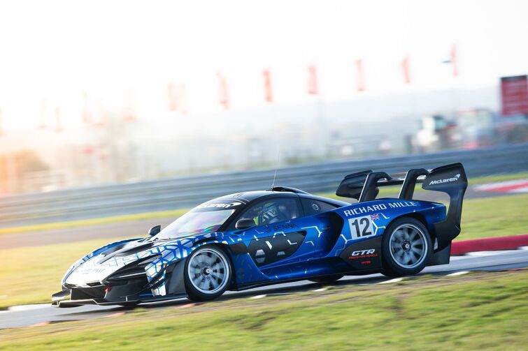 Макларен Сенна GTR
