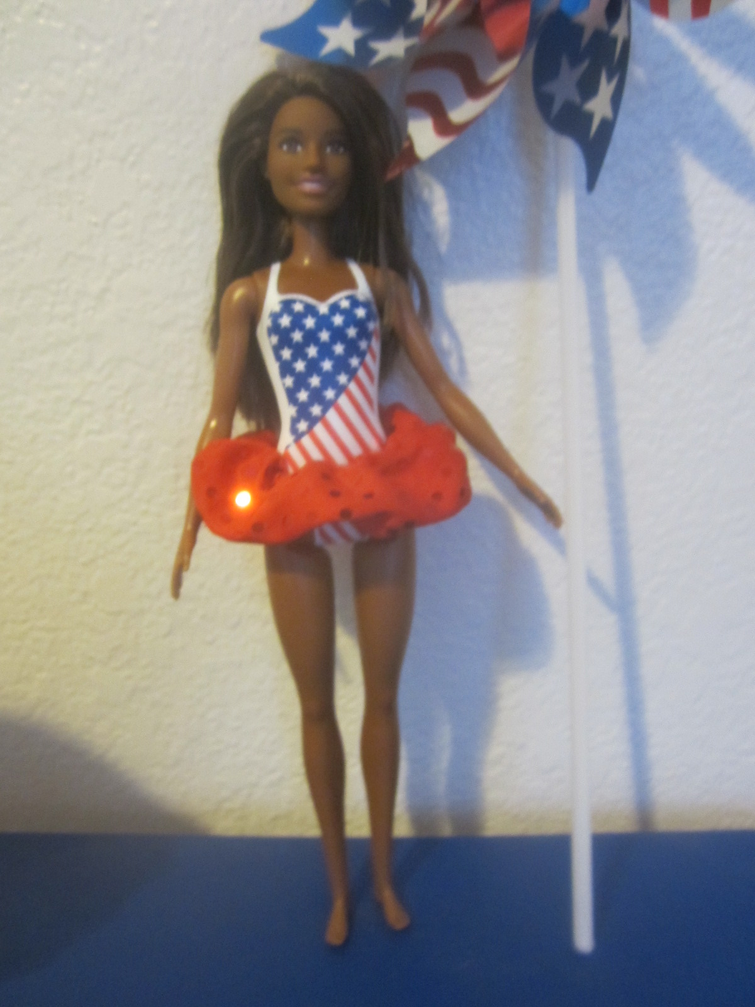 Which scrunchie tutu looks best on Barbie for the 4th of July Fandom
