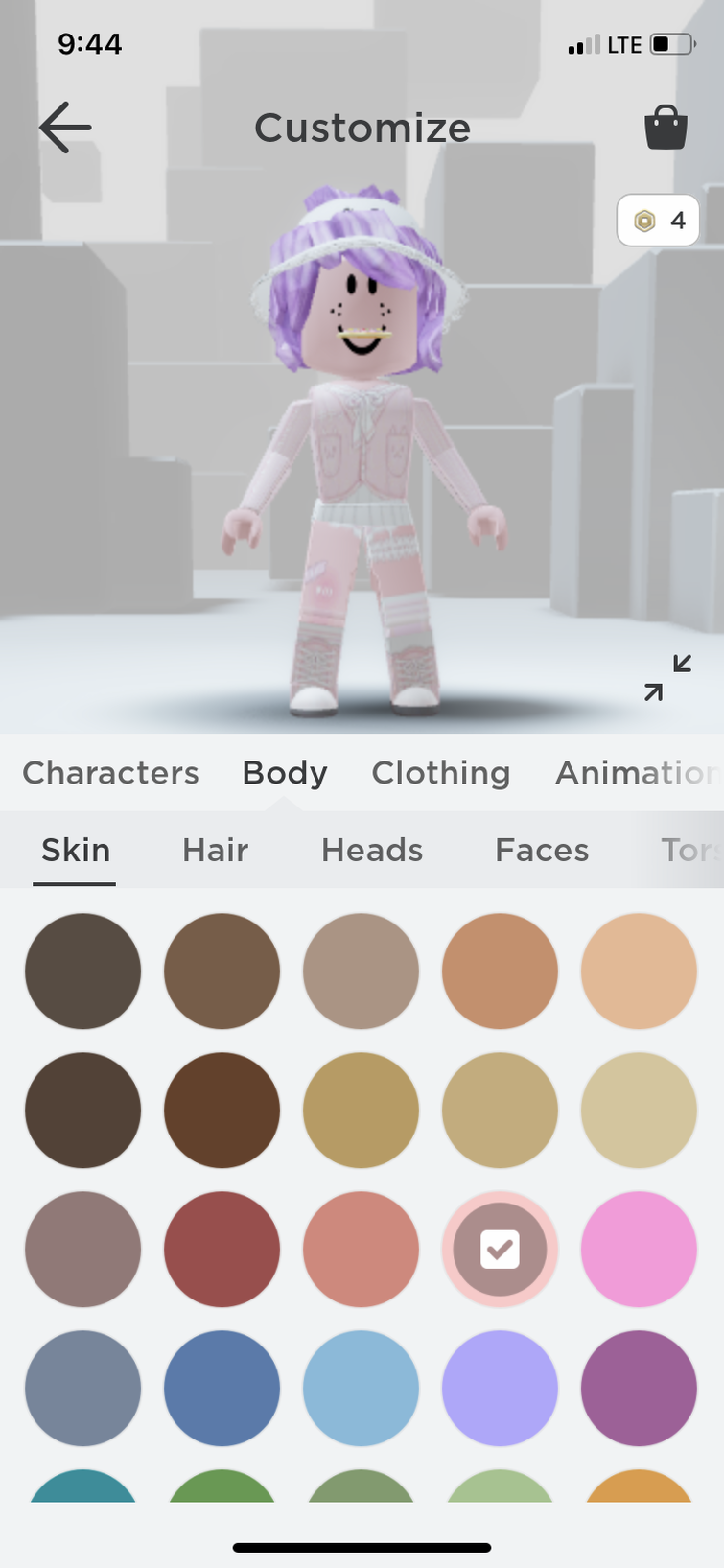 What face do you recommend according to my avatar? : r/RobloxAvatars