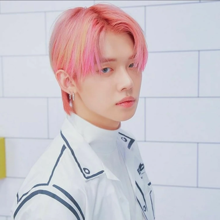 Yeonjun TXT rapping Blue hour | Fandom