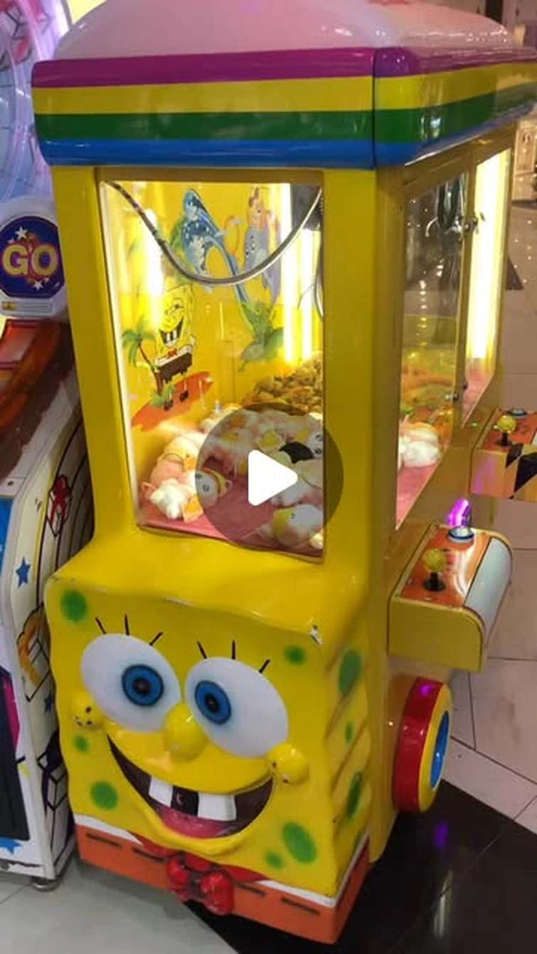 Jasmine Vargas on Instagram: "Take a look at this SpongeBob Claw Machine 🧽   #spongebob #spongebobsquarepants #clawmachine #nickelodeon"