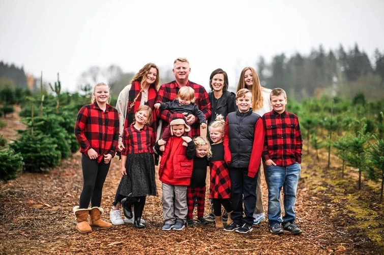 What is like living with 10 siblings? | Fandom