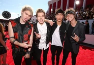 2014vma.jpg (149 KB)