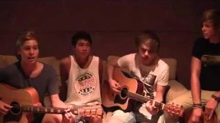 What_Makes_You_Beautiful_One_Thing_-_5_Seconds_of_Summer