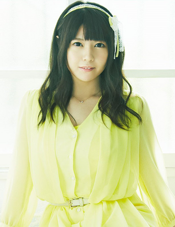 Ayana Taketatsu (23 de Junho de 1989), Artista