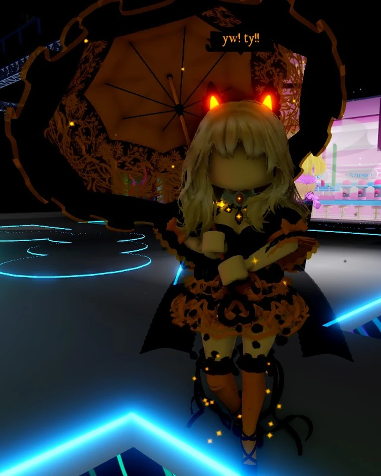 thoughts on present royale high? (fanbase,players,devs,etc just pretty