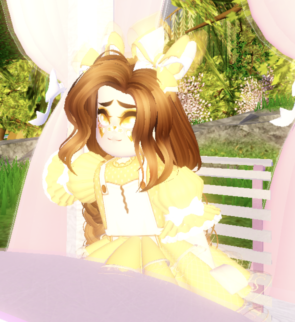 Yellow Roblox Character Aesthetic