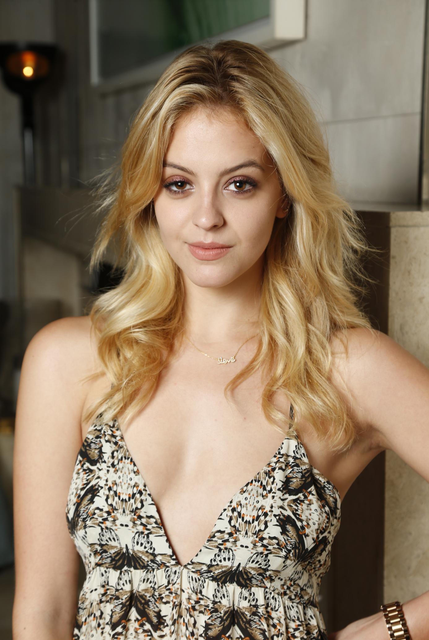 https://static.wikia.nocookie.net/68-whiskey/images/9/96/Gage_Golightly.jpg/revision/latest?cb=20200105072000