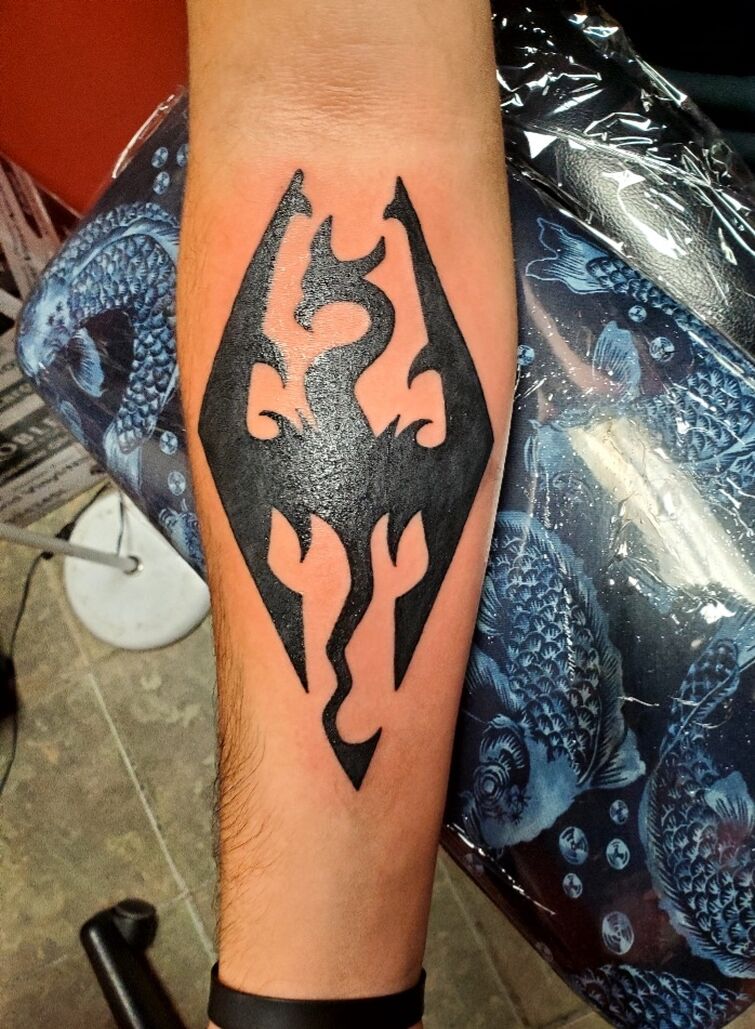 skyrim dragon logo