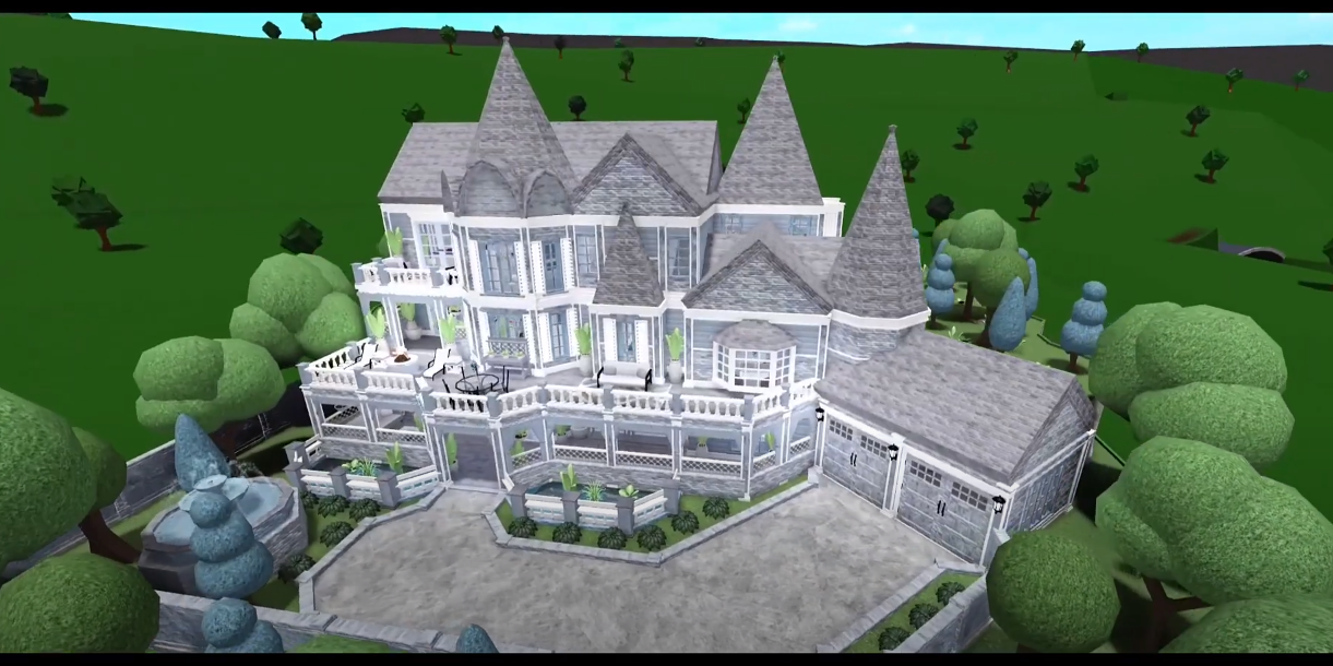 Mini Bloxburg Castle