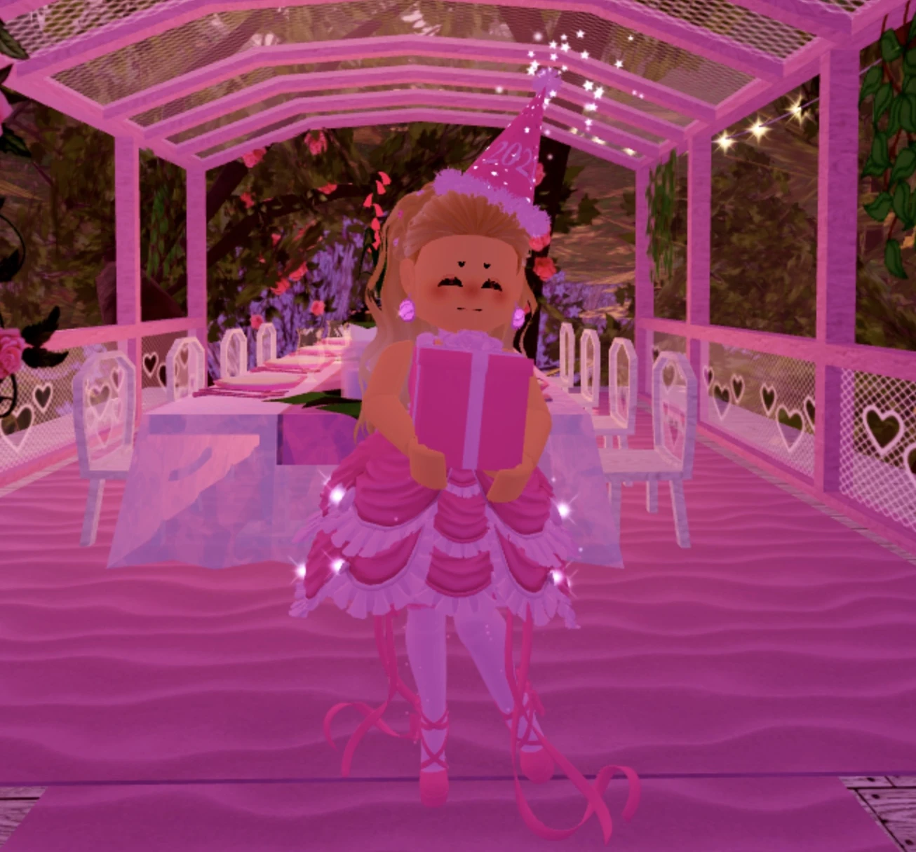 Happy 4th Birthday, Royale High! Fandom