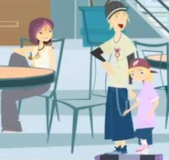 NikkiJudeJade.jpg (12 KB) Jade (with Nikki and Jude).