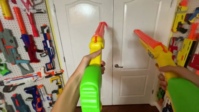 Buzz bee double shot (dual wield) inspect and firing