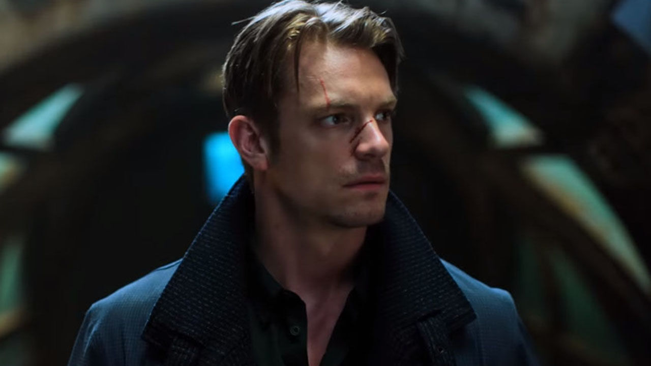 Altered Carbon' Review: New Netflix Show REALLY Wants To Be 'Blad...