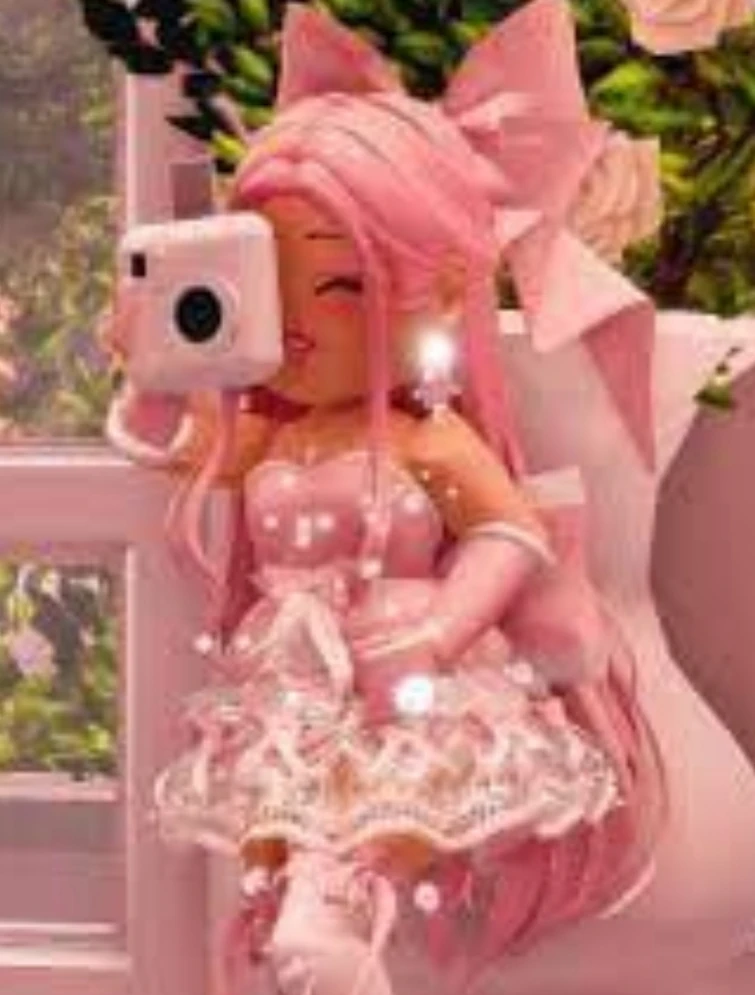 Drawing Royale High pics! P1 | Fandom