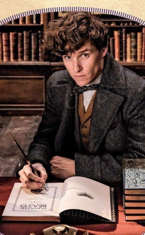 Happy birthday Sweeto.....Newt Scamander 🎉🎉🎂🎂🎁🎊 | Fandom