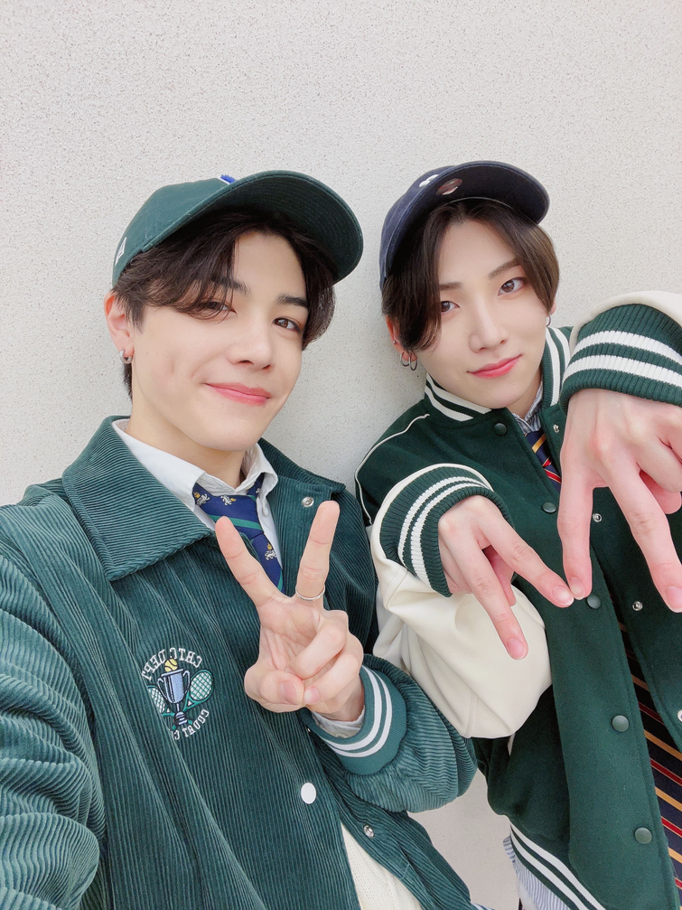 Day 530 of posting a pic of the members of &Team because they’ve debuted!!