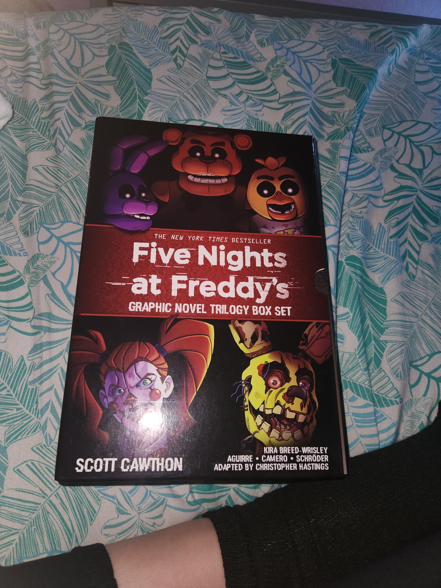 JUL231687 - FIVE NIGHTS AT FREDDYS TRILOGY GN BOX SET - Previews World