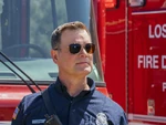 9-1-1 4x12 2.jpg (2.78 MB)