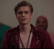 Zachsking a question at 30th Anniversary panel in The Reunion