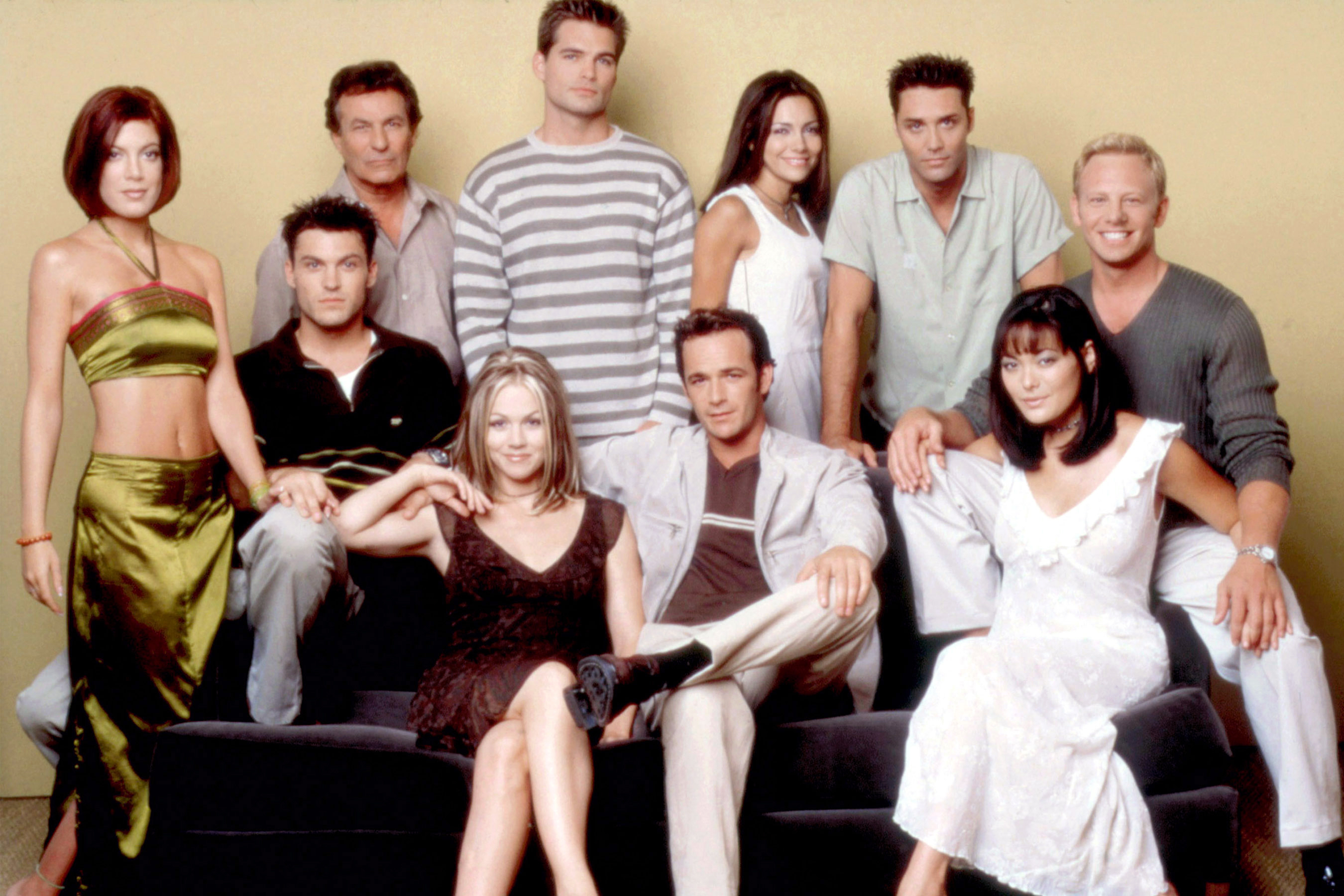 beverly hills 90210 season 10