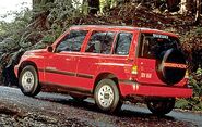 96sidekick4dr.jpg (99 KB) 1996-1997 Suzuki Sidekick (4-door model)