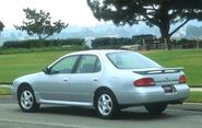 1993-1994 Nissan Altima SE