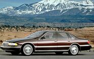 1994-1995 Chevrolet Caprice 4-door sedan