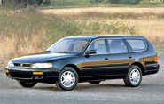1994-1996 Toyota Camry LE 4-door wagon