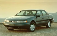 1993 Ford Taurus 4-door sedan