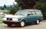 Volvo 240 4-door wagon