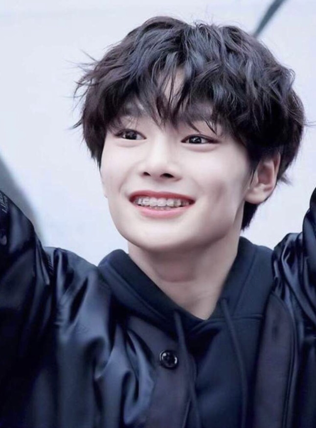 My Stray Kids Bias is Jeongin ️ who is your Bias? Write in the Comments