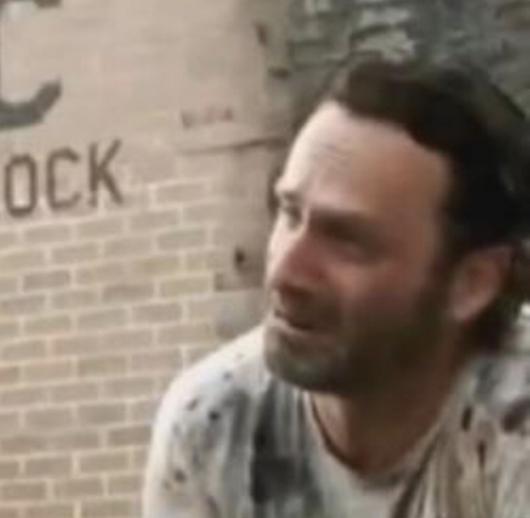 rick grimes llorando gif