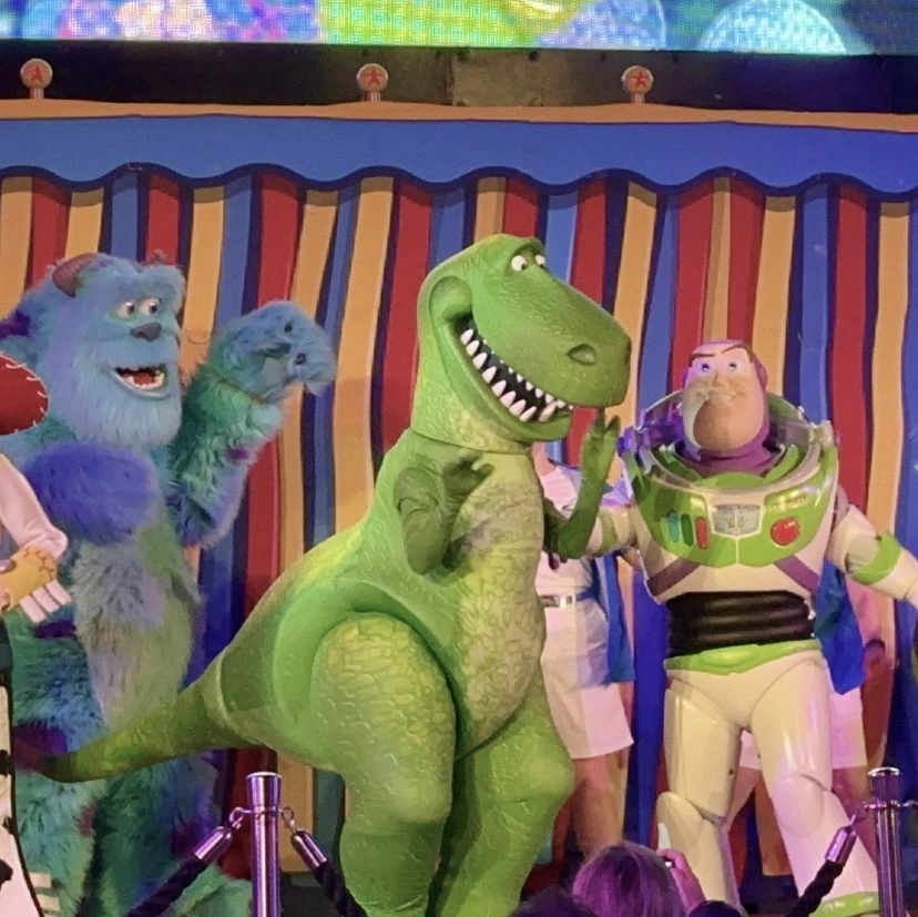 Rex’s Debut as a Walk around Character Costume Fandom