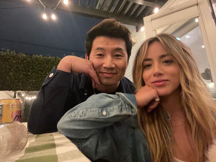 Chloe Bennet on Twitter