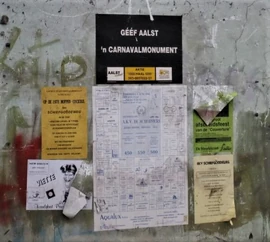 Na het verlaten van de Couverture, deden nog enkele affiches terugdenken aan de tijd dat de groepen er nog stonden