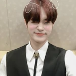 Daehwi on Twitter: "오늘 쇼케 티켓팅을 했다네요 ㅎㅎ포도알길을 걸으셨는지요 ㅎㅎ파이팅~!!" [2019.05.02] #3