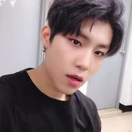 Woojin on Twitter: "오늘 첫 팬미팅 너무 재밌었어요! 와줘서 고마워요~" [2019.07.13] #1