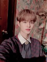 Daehwi on Twitter: "드디어!! 'MELTING' 나왔어요~❤ 이 곡 들으면서 올겨울 따듯하게 보내요~전 정말로 에비뉴 매일 따듯해요 🧣 Finally 'MELTING' is released! Hope you have a nice time listening to my music~🧤" [2019.12.12] #1