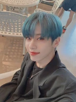 Donghyun on Twitter: "파랑 동현 태국 다녀올게요🦋🐬🐳💙💙💙" [2019.09.28] #3