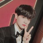 Daehwi on Twitter: "에비뉴 여러분~!!저희 AB6IX의 1주년을 축하해줘서 너무 고마워요ㅜ...항상 힘들때 에비뉴 생각에 다시힘을 얻어요!! 늘 고마워요~~~💛💙 Thank you so much ABNEW for celebrating us AB6IX 1st Anniversary! LOVE YA and see you soon!!!💛💙" [2020.05.22] #1