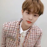 Daehwi on Twitter: "울산 또 봐요~!!🥰🥰" [2019.10.12] #1