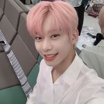 Donghyun on Twitter: "오늘 에이비식스 첫 일위 후보 역시 우리 에비뉴들🤟👍👍👍너무 고맙고 싸라해여💕" [2019.05.28] #1