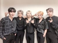 AB6IX Official on Twitter: "언제나 즐거운 ABNEW와 보내는 시간🥰 AB6IX는 오늘도 행복했습니다💯 #AB6IX #에이비식스 #임영민 #전웅 #김동현 #박우진 #이대휘 #브랜뉴뮤직 #BRANDNEWMUSIC" [2019.08.10] #1