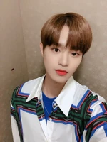Daehwi on Twitter: "오늘 의상도 멋지고 에비뉴도 멋졌어요! 엠카운트다운 많이 사랑해주세요~~❤️💜💙" [2019.09.05] #1