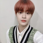 Daehwi on Twitter: "오늘 쇼챔피언 무대 어땠어요????너무 이쁘죠?좋은 모습만 보여드릴 수 있도록 열심히 노력할게요!!앞으로도 기대해주세요~~!!!✌🏻✌🏻✌🏻❤️❤️❤️✌🏻✌🏻✌🏻" [2019.05.29] #4